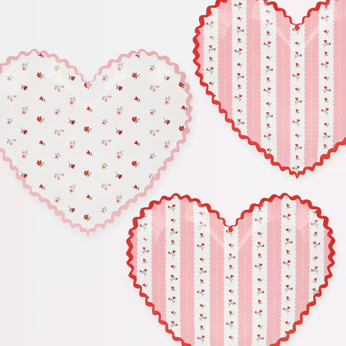Platos vintage corazón rosa pequeños (x8)