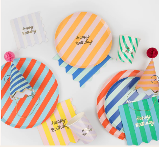 Platos de cena de feliz cumpleaños x8