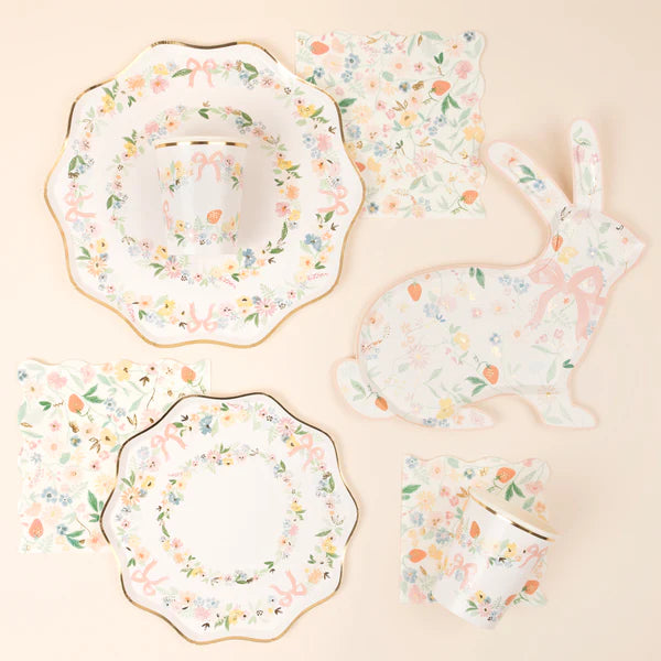 Platos florales pequeños (x8)