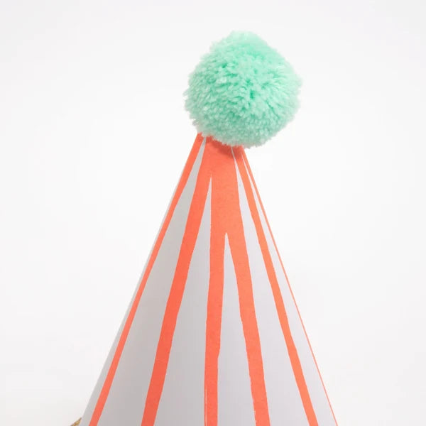 Sombreros de fiesta con pompones (x8)