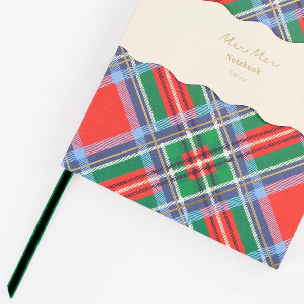 Cuaderno de tapa blanda a cuadros