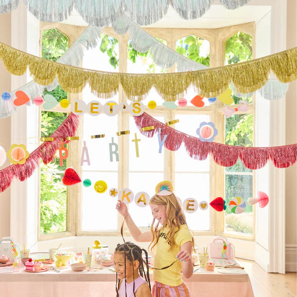Set de guirnaldas para fiesta de charm party