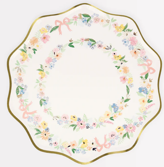 Elegantes platos florales (x 8)